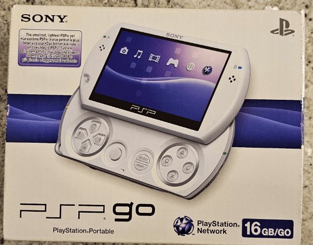 PSP 2000 Console Black box art for PSP
